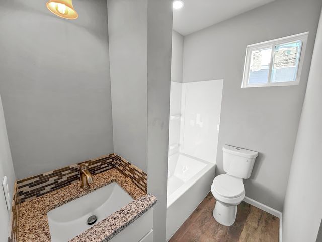 720 N Redbud Ave, Valley Center, KS 67147