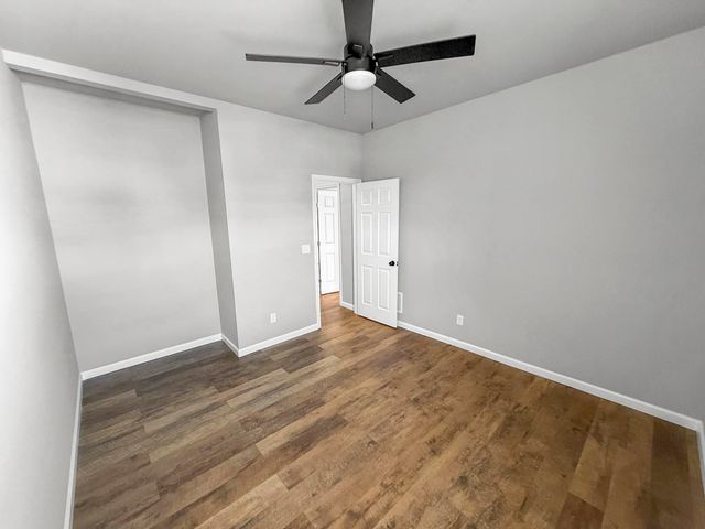 720 N Redbud Ave, Valley Center, KS 67147