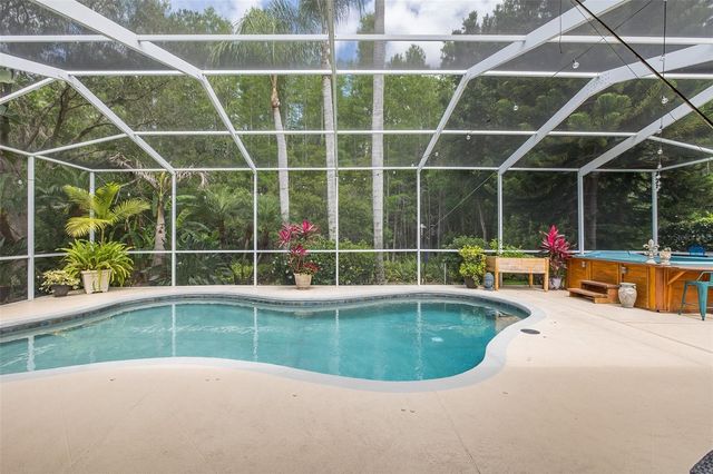 19204 PRISTINE PLACE, Lutz, FL 33558