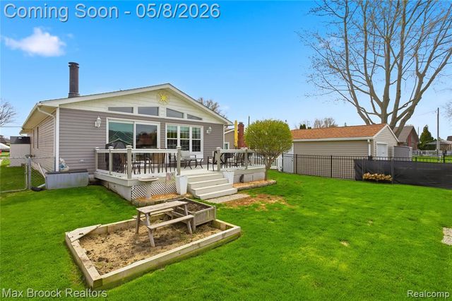 38189 Circle Drive, Harrison Twp, MI 48045