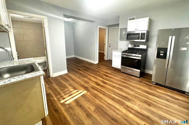 6 Grove Court, Waterbury, CT 06710