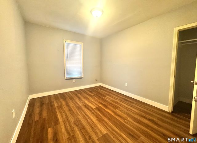 6 Grove Court, Waterbury, CT 06710