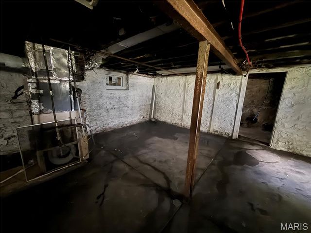 6016 Garesche Avenue, St Louis, MO 63136