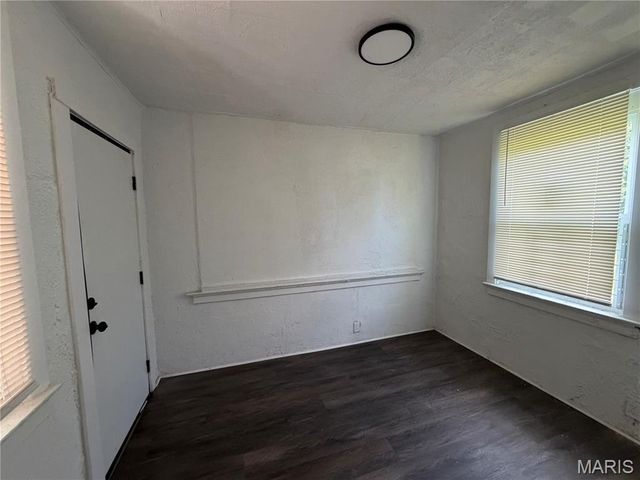 6016 Garesche Avenue, St Louis, MO 63136