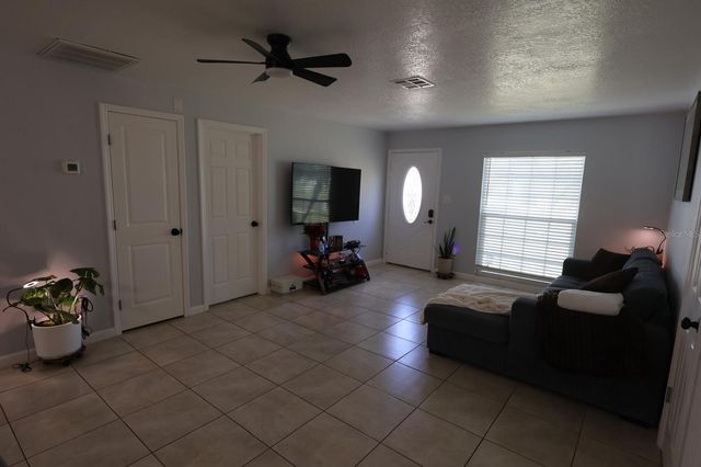 256 LA PAZ DRIVE, Kissimmee, FL 34743