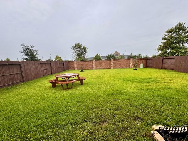 15814 Weston Ridge Drive, Humble, TX 77346