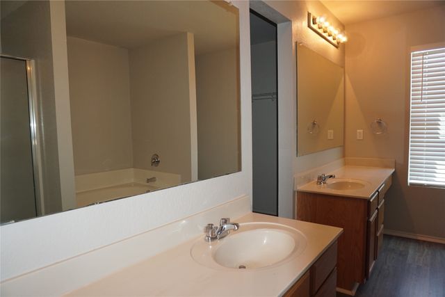 2908 Nara Vista Trail, Fort Worth, TX 76119
