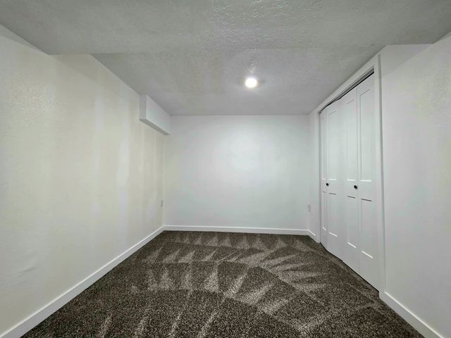 2228 Lyon Street, Des Moines, IA 50317