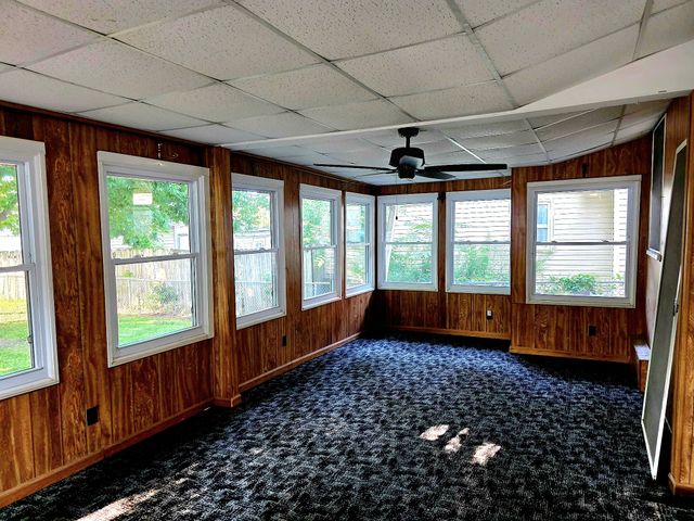 2228 Lyon Street, Des Moines, IA 50317
