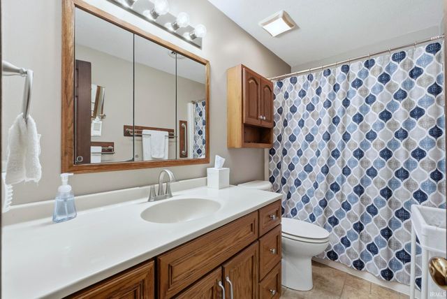 8727 Sakaden Parkway, Fort Wayne, IN 46825