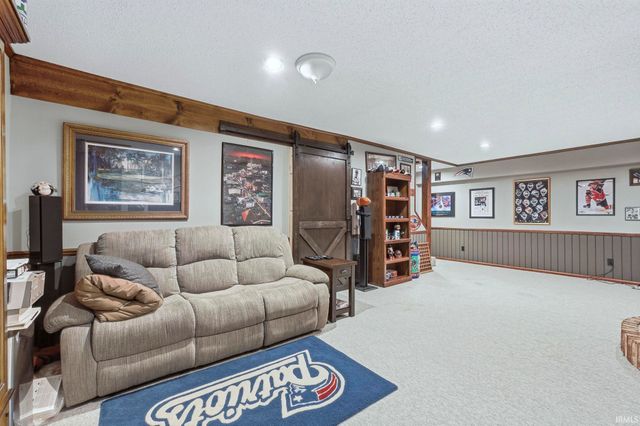 8727 Sakaden Parkway, Fort Wayne, IN 46825