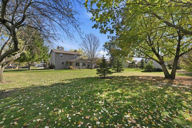 8727 Sakaden Parkway, Fort Wayne, IN 46825