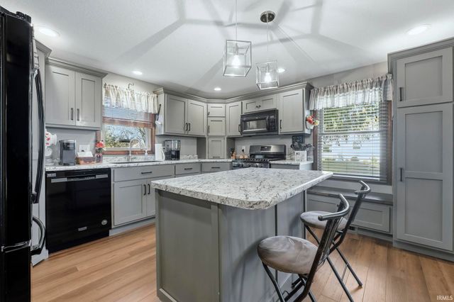 8727 Sakaden Parkway, Fort Wayne, IN 46825