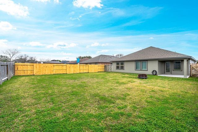 3312 111th Street N, Texas City, TX 77591