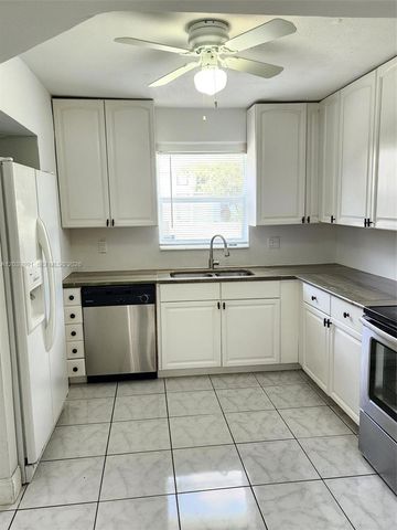 7966 SW 7th Court, North Lauderdale, FL 33068