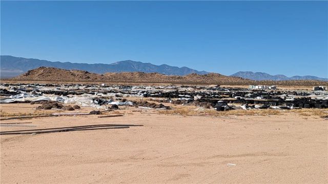 602 Mimosa, El Mirage, CA 92301