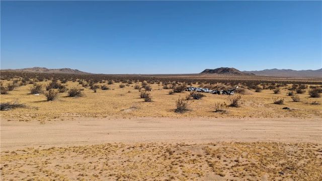 602 Mimosa, El Mirage, CA 92301