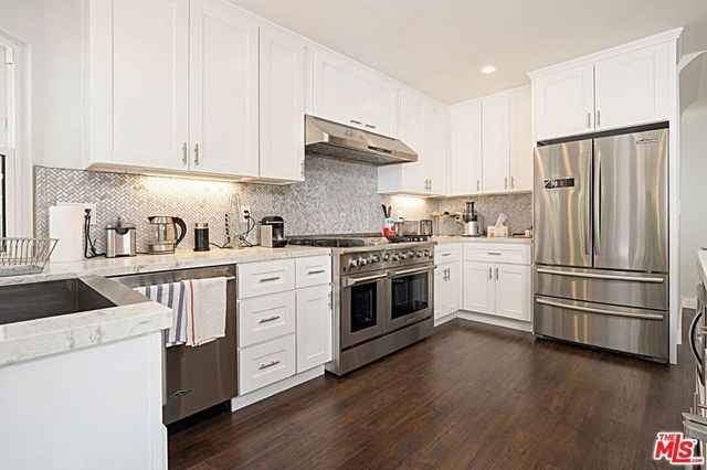 9023 PHYLLIS Avenue, West Hollywood, CA 90069