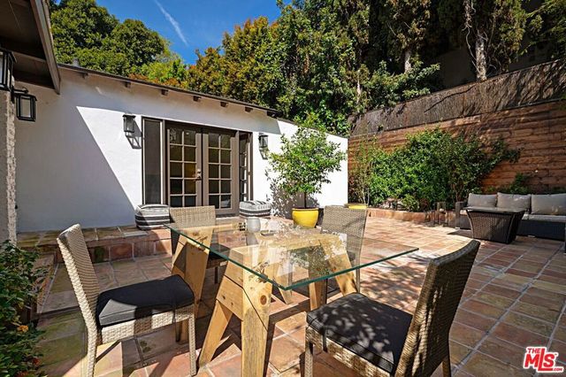 9023 PHYLLIS Avenue, West Hollywood, CA 90069