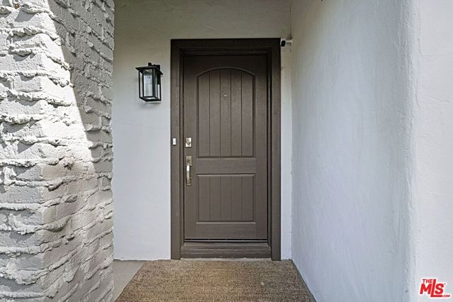 9023 PHYLLIS Avenue, West Hollywood, CA 90069