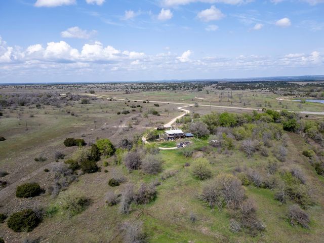 6562 E Highway 36, Hamilton, TX 76531