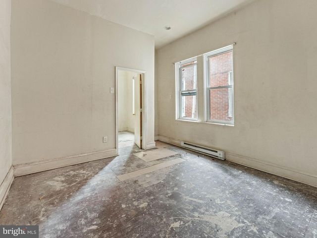 2243 N 33RD ST, Philadelphia, PA 19132