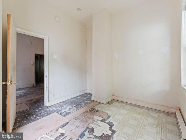 2243 N 33RD ST, Philadelphia, PA 19132