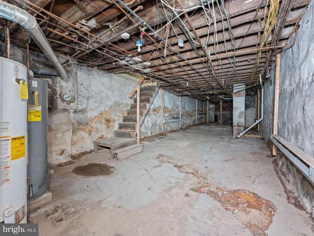 2243 N 33RD ST, Philadelphia, PA 19132