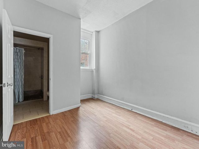 2243 N 33RD ST, Philadelphia, PA 19132