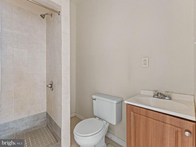2243 N 33RD ST, Philadelphia, PA 19132