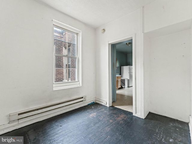 2243 N 33RD ST, Philadelphia, PA 19132
