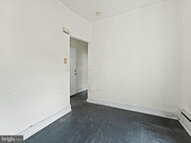 2243 N 33RD ST, Philadelphia, PA 19132