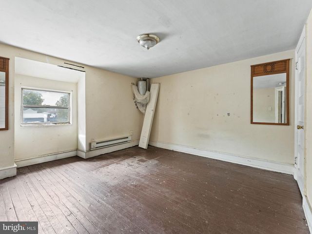 2243 N 33RD ST, Philadelphia, PA 19132
