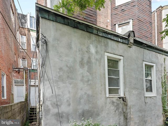 2243 N 33RD ST, Philadelphia, PA 19132