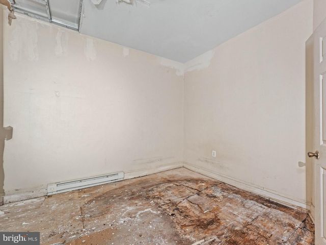 2243 N 33RD ST, Philadelphia, PA 19132