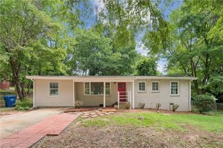 16 Bromack SE Drive, Atlanta, GA 30315