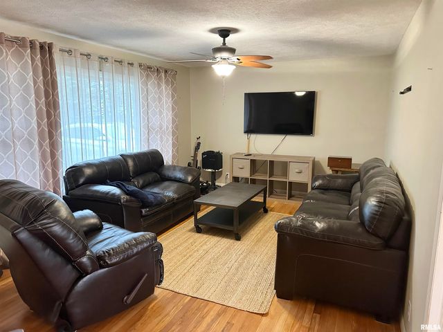 1314 Goltra Avenue, Jacksonville, IL 62650