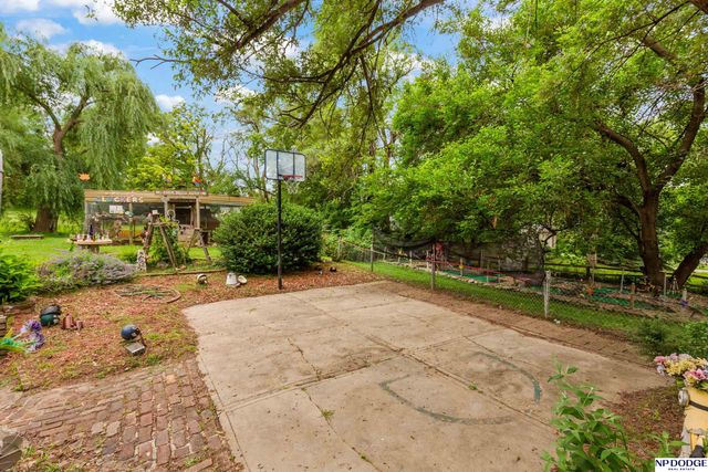 4235 Harrison Street, Bellevue, NE 68147