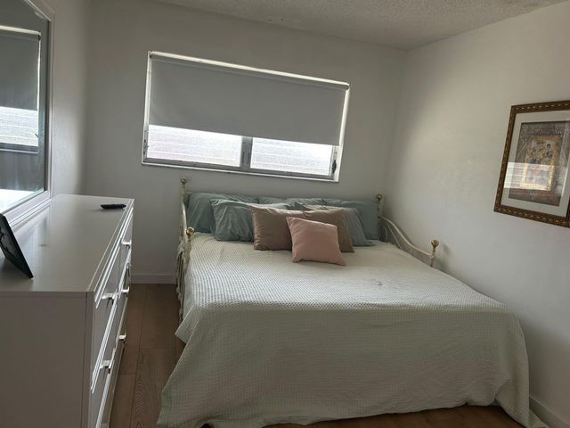 1920 NE 51ST Court 201, Fort Lauderdale, FL 33308