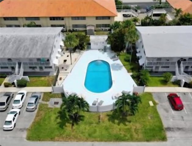 1920 NE 51ST Court 201, Fort Lauderdale, FL 33308
