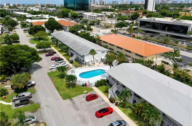 1920 NE 51ST Court 201, Fort Lauderdale, FL 33308