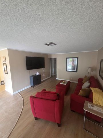 1920 NE 51ST Court 201, Fort Lauderdale, FL 33308