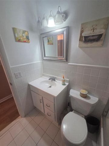 1920 NE 51ST Court 201, Fort Lauderdale, FL 33308