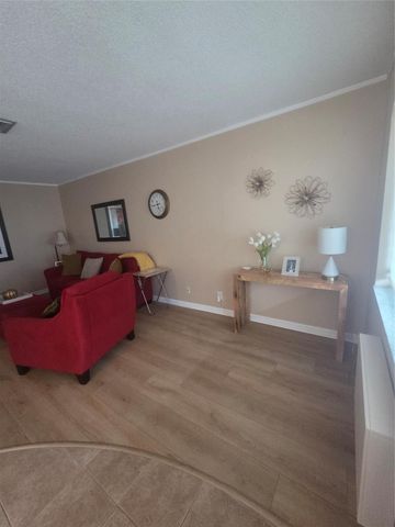 1920 NE 51ST Court 201, Fort Lauderdale, FL 33308