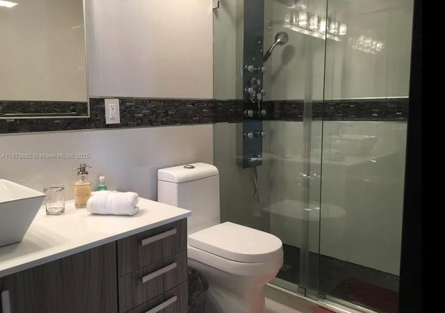 19501 E Country Club Dr 9107, Aventura, FL 33180