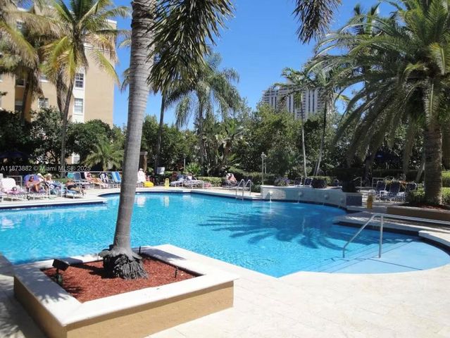 19501 E Country Club Dr 9107, Aventura, FL 33180