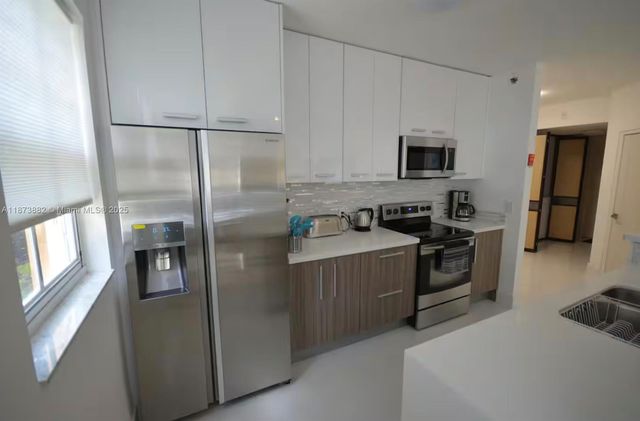 19501 E Country Club Dr 9107, Aventura, FL 33180