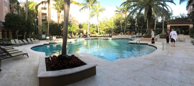 19501 E Country Club Dr 9107, Aventura, FL 33180