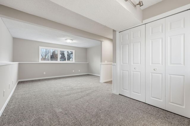 2416 14th Avenue E, North Saint Paul, MN 55109