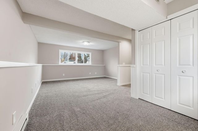 2416 14th Avenue E, North Saint Paul, MN 55109